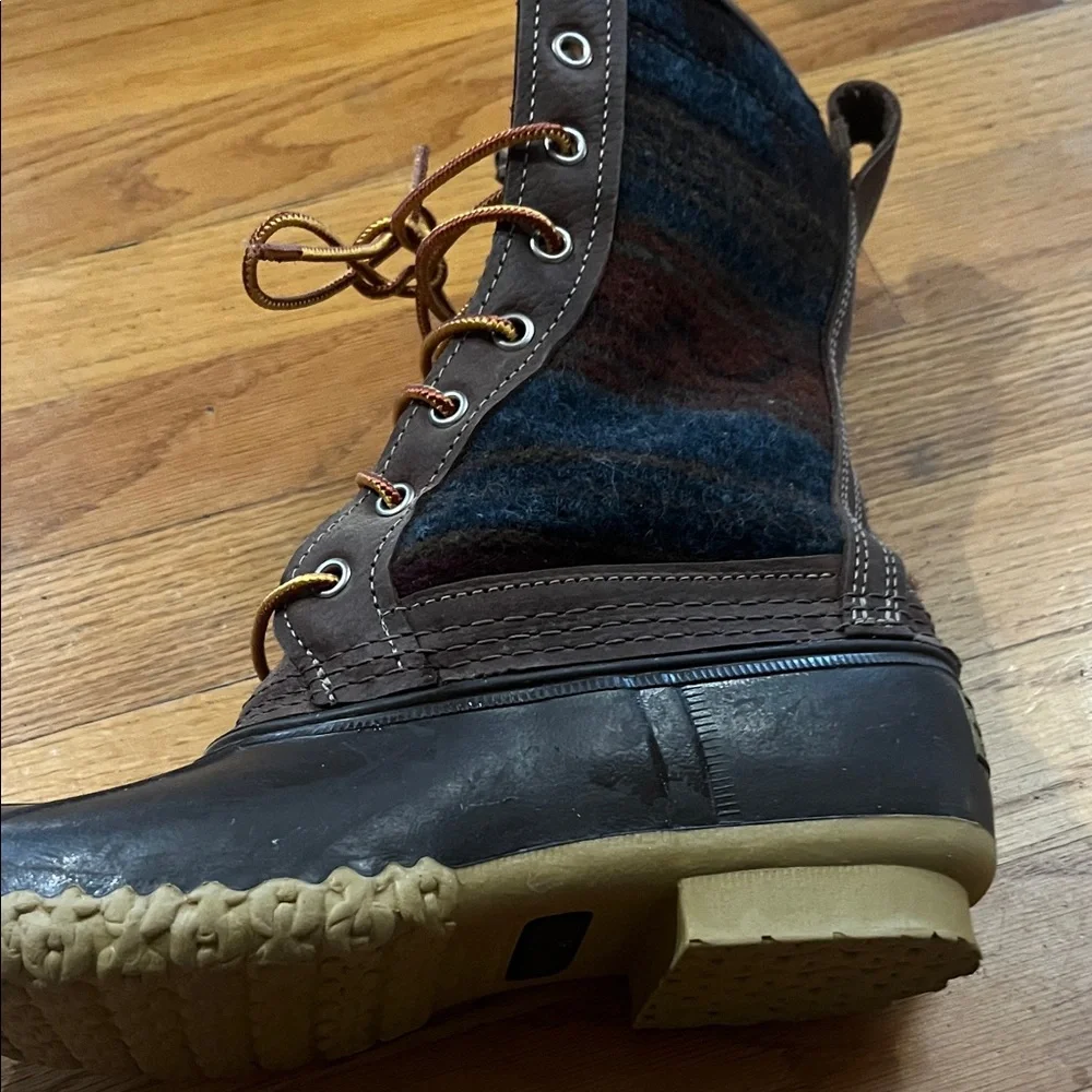 L.L. Bean Brown Lace Up Boots - Picture 2 of 7